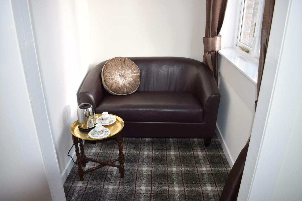 The Highlandman Station Bed and Breakfast Crieff Eksteriør billede